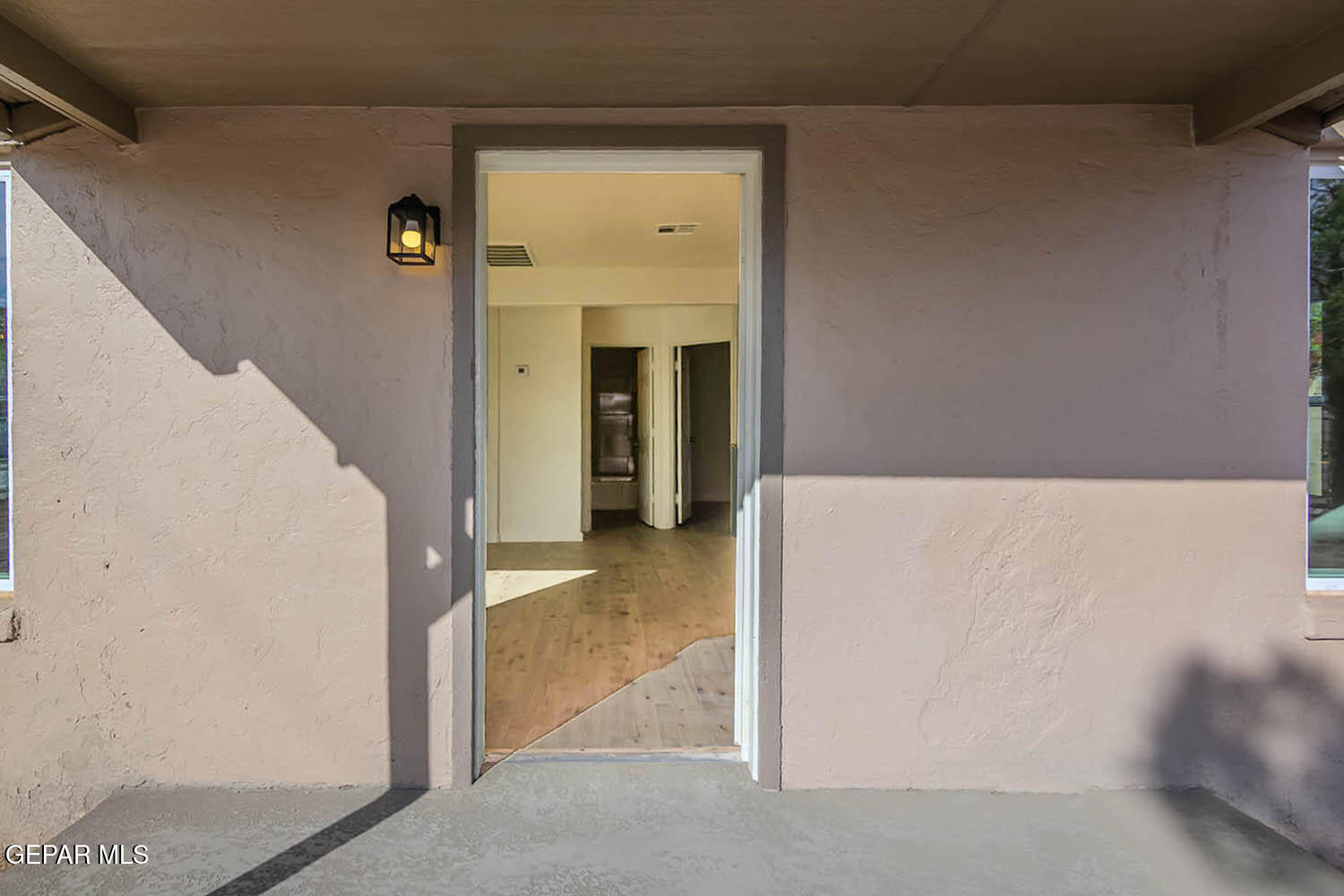 7113 Dale Road El Paso, TX 79915 - Photo 4 of 61 7113 Dale Road _ 004