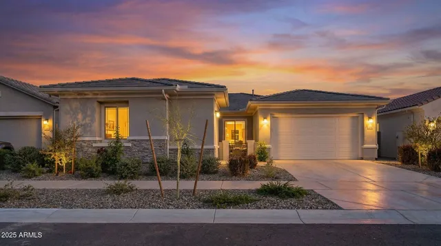 $3,800 | 866 Flatiron Trail, Apache Junction, AZ 85120