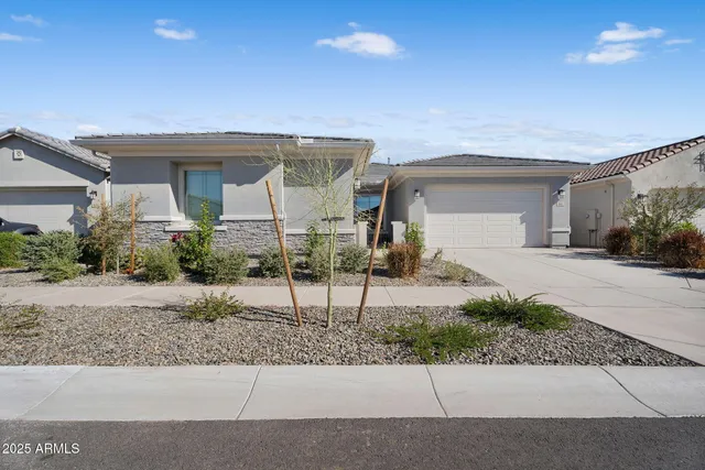 $3,800 | 866 Flatiron Trail, Apache Junction, AZ 85120