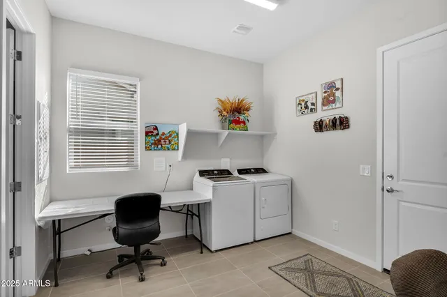 $3,800 | 866 Flatiron Trail, Apache Junction, AZ 85120