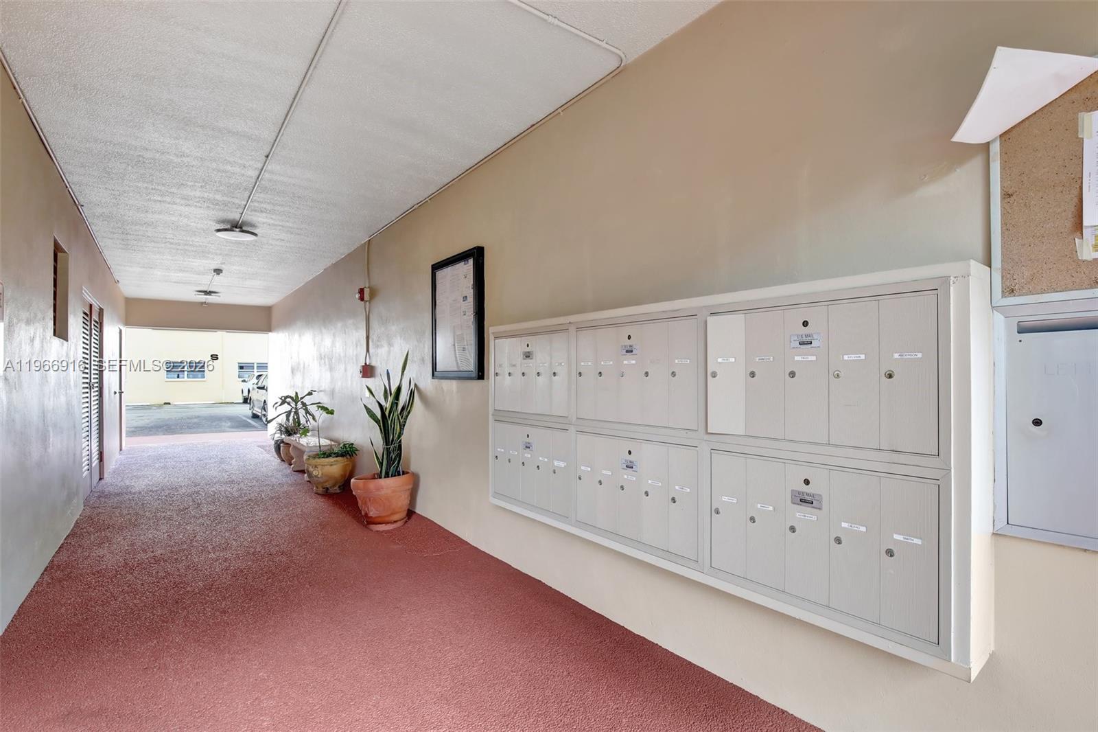 5300 Washington Street, Unit G127 Hollywood, FL 33021 - Photo 28 of 39 a view of livingroom with furniture