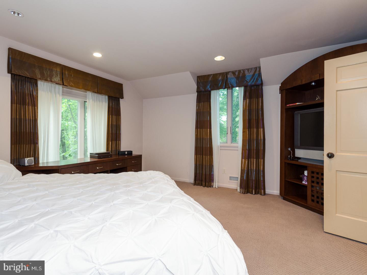 102 Box Hill Drive Cherry Hill, NJ 08003 - Photo 14 of 25 Master Bedroom