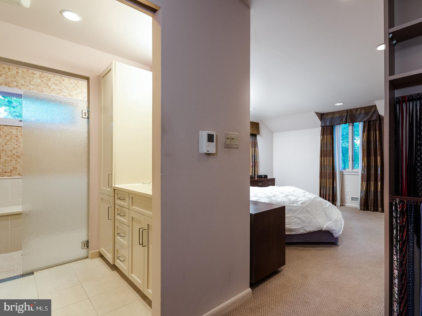 102 Box Hill Drive Cherry Hill, NJ 08003 - Photo 16 of 25 Master Bathroom