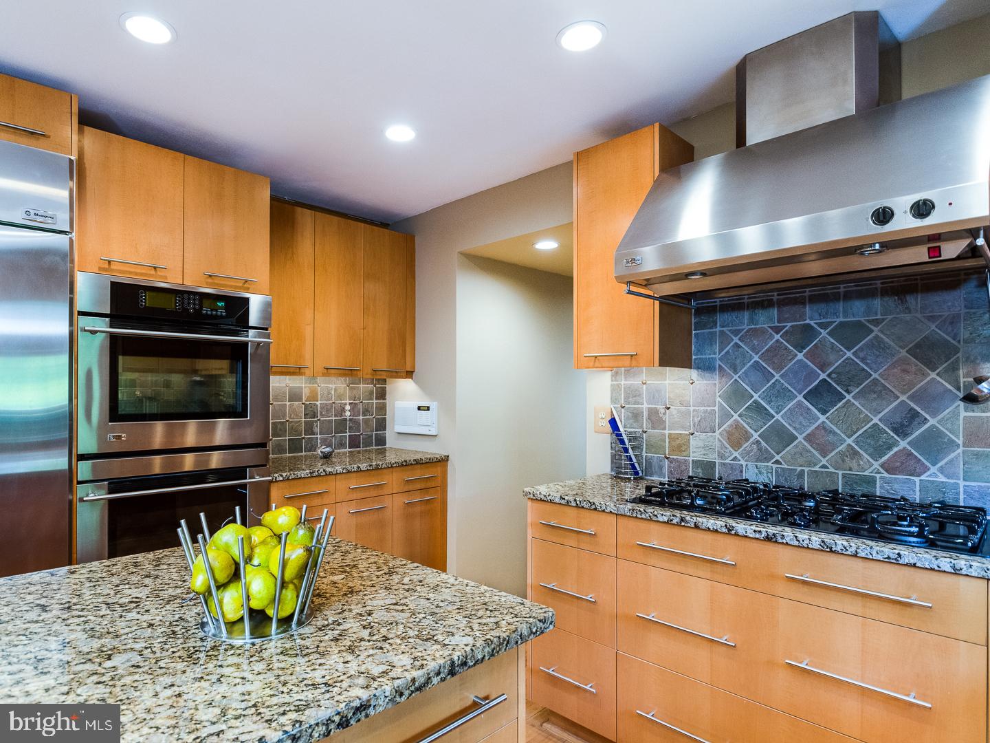 102 Box Hill Drive Cherry Hill, NJ 08003 - Photo 5 of 25 Kitchen