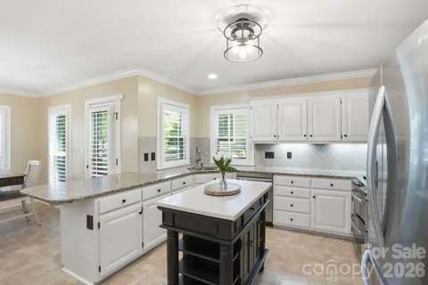 $635,000 | 8916 Oxfordshire Court, Huntersville, NC 28078