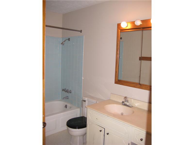 7540 Miracle Road Indianapolis, IN 46237 - Photo 14 of 16 Gallery Image 14
