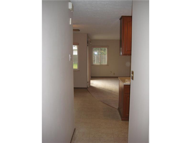 7540 Miracle Road Indianapolis, IN 46237 - Photo 15 of 16 Gallery Image 15