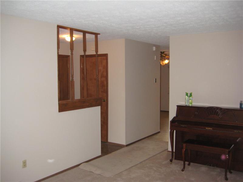 7540 Miracle Road Indianapolis, IN 46237 - Photo 6 of 16 Gallery Image 6