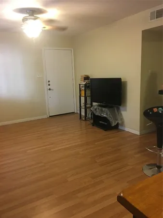 $1,455 | 4306 Avenue A, Unit 108, Austin, TX 78751