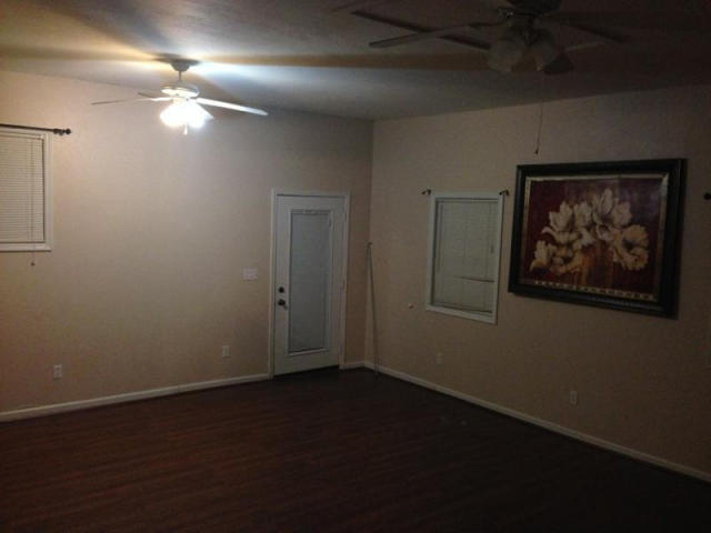901 Blue Top Road Tazewell, TN 37879 - Photo 15 of 15 901 Livingroom