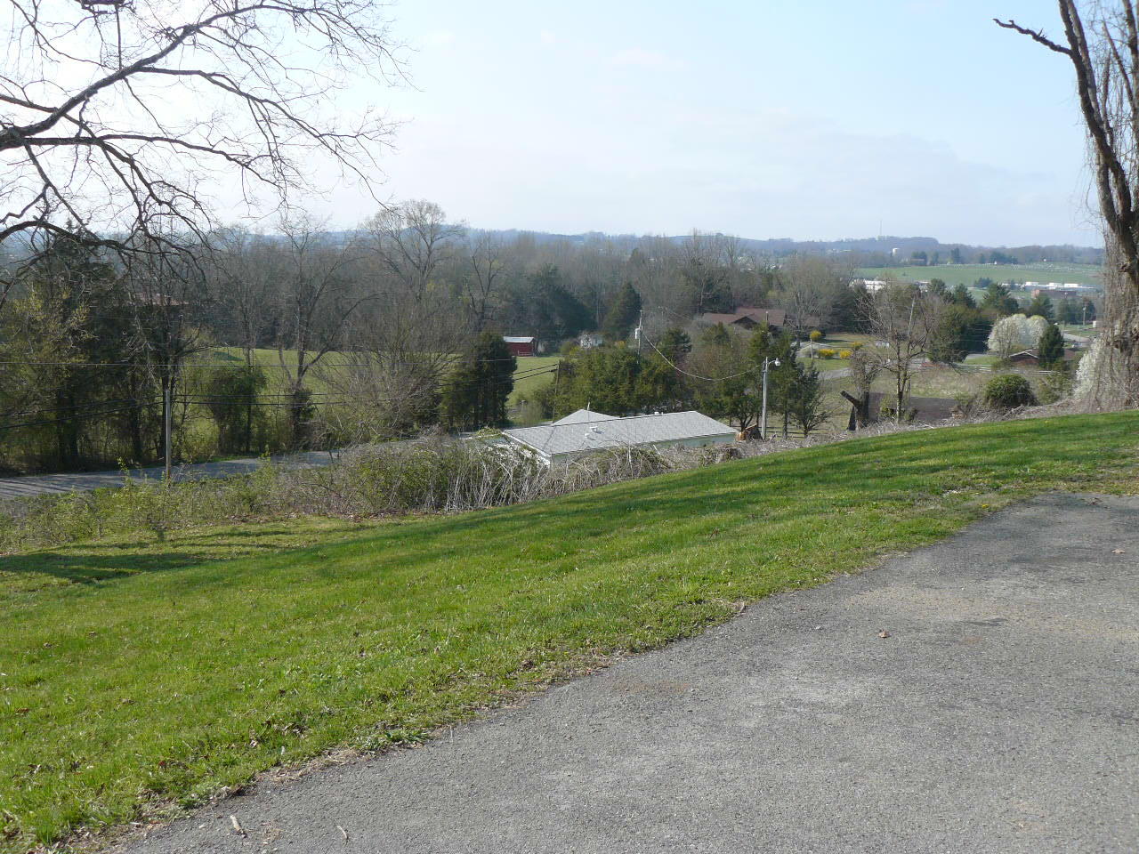 901 Blue Top Road Tazewell, TN 37879 - Photo 6 of 15 P1370467