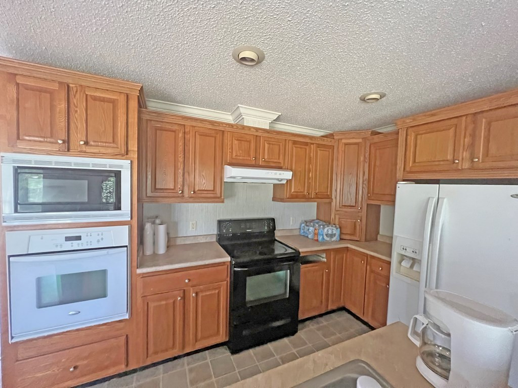 1661 Doughty Road Summerton, SC 29148 - Photo 18 of 35