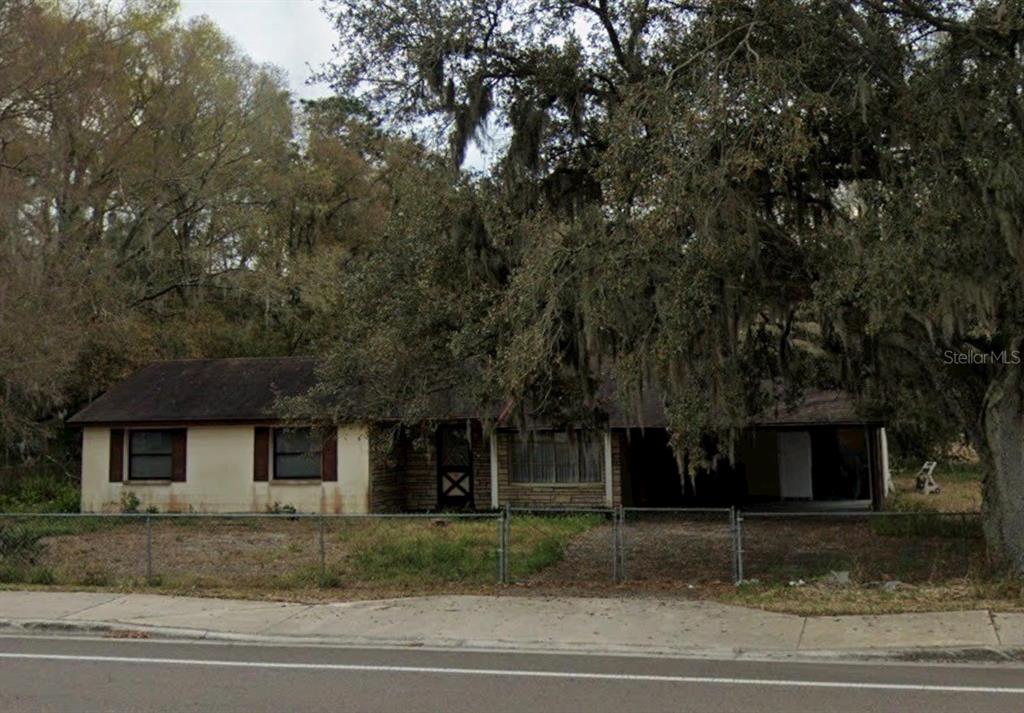 330 Marcum Road Lakeland, FL 33809 - Photo 1 of 12