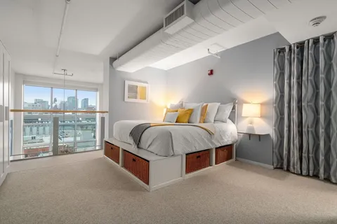 $1,229,000 | 25 Channel Center Street, Unit 807, Boston, MA 02210