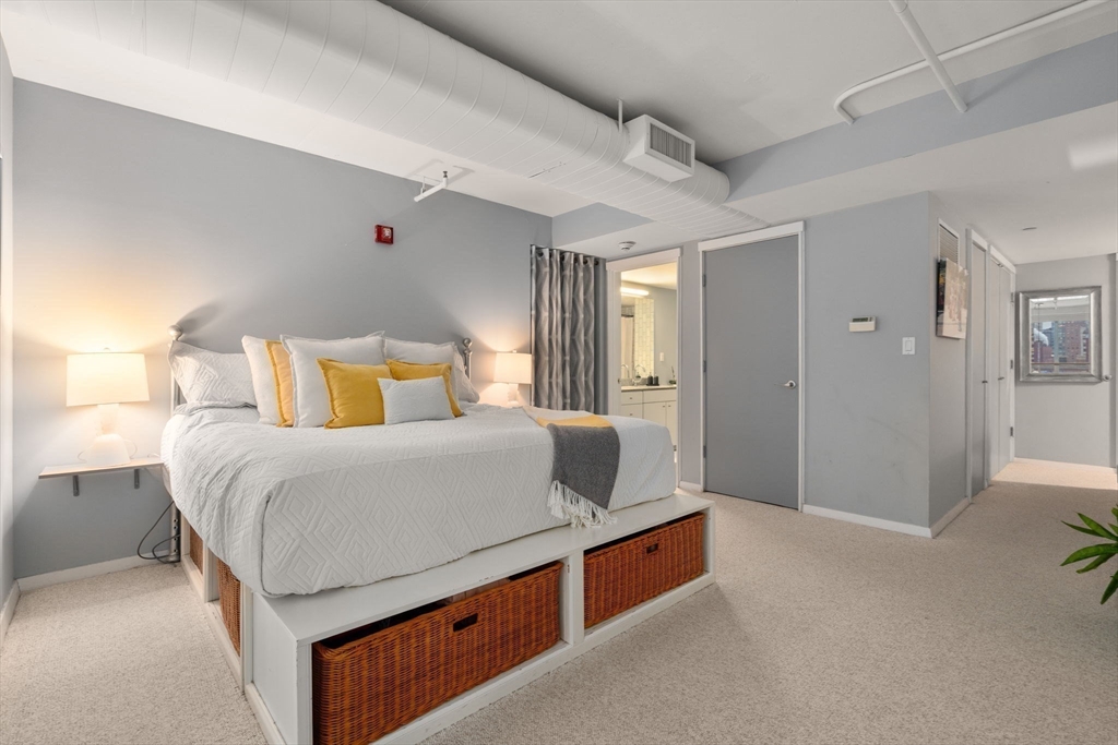 25 Channel Center Street, Unit 807 Boston, MA 02210 - Photo 16 of 26