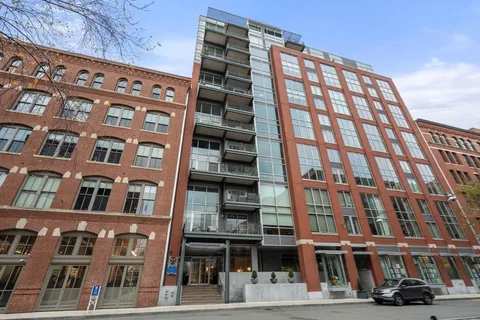 $1,229,000 | 25 Channel Center Street, Unit 807, Boston, MA 02210