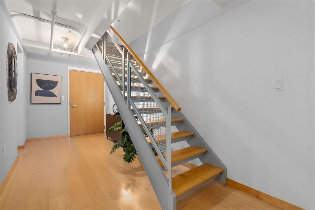 25 Channel Center Street, Unit 807 Boston, MA 02210 - Photo 10 of 26