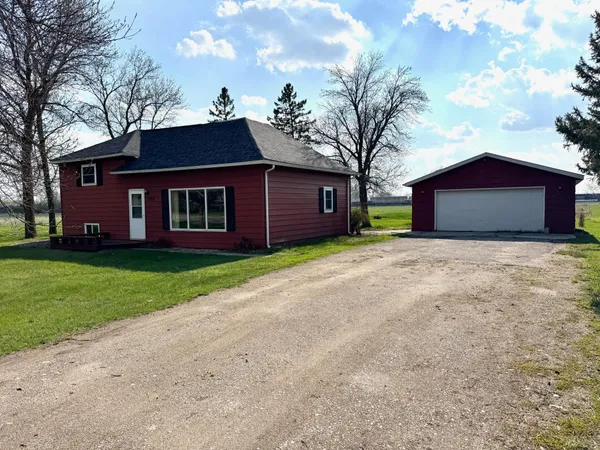 $179,500 | 17915 140th Ave N East, Thief River Falls, MN 56701