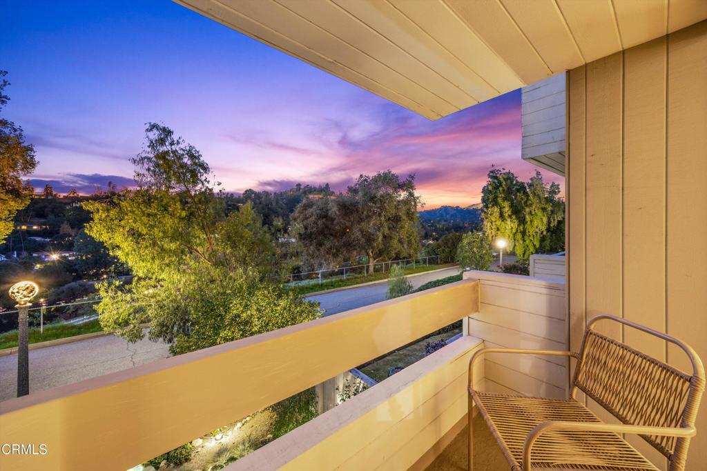 200 Arroyo Terrace Pasadena, CA 91103 - Photo 26 of 66 039-04_200 Arroyo TWILIGHT