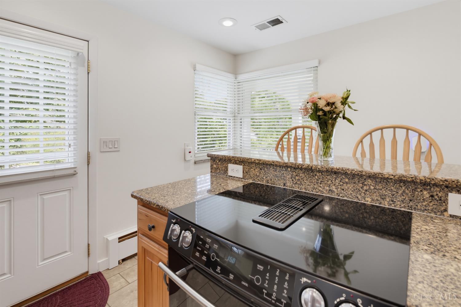 699 Eversole Road Cincinnati, OH 45230 - Photo 18 of 69 Gallery Image 18