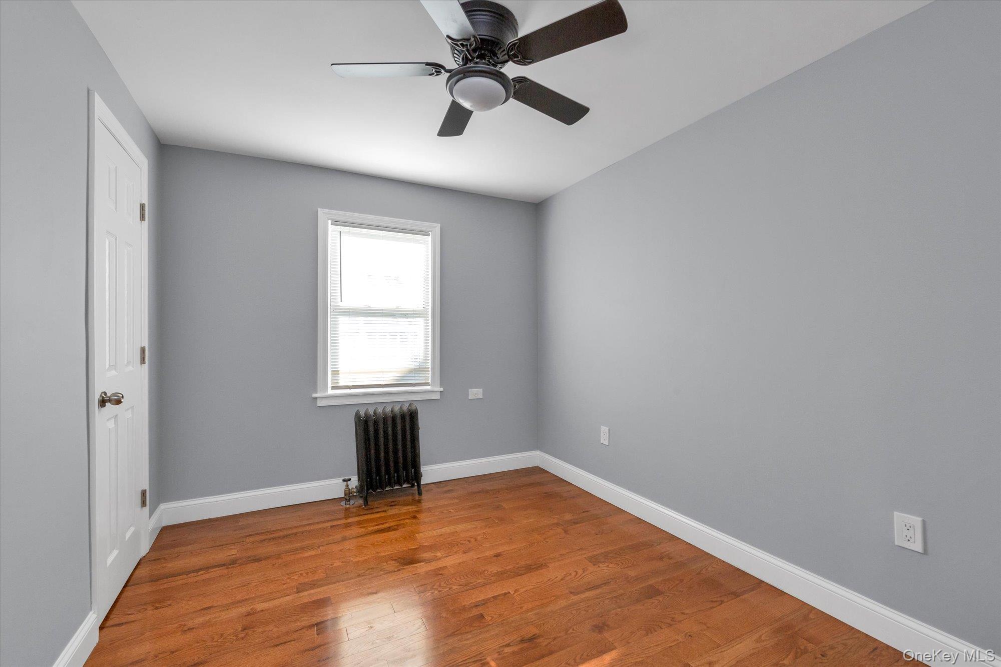 246 Wellington Road Mineola, NY 11501 - Photo 16 of 24