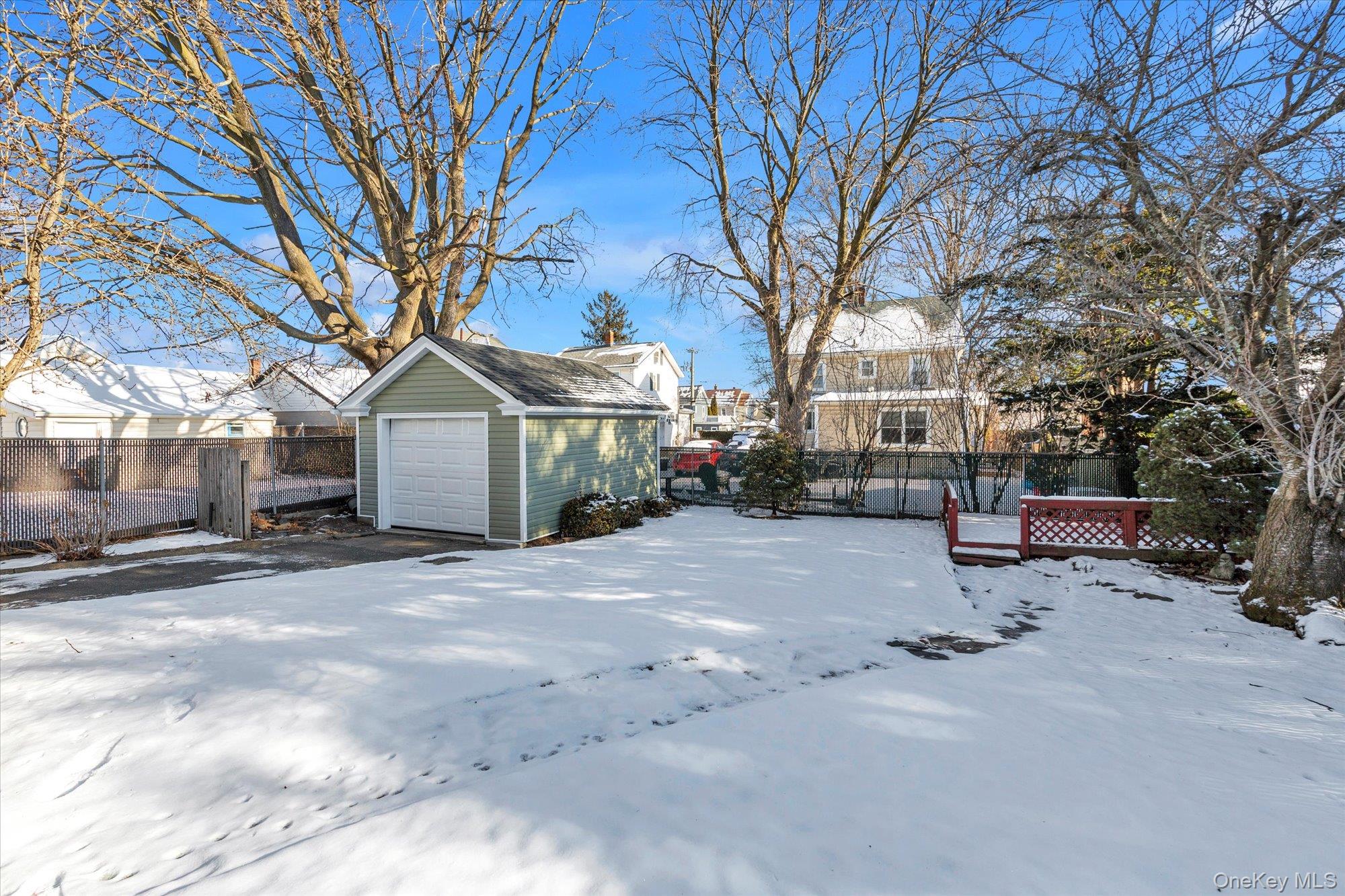 246 Wellington Road Mineola, NY 11501 - Photo 24 of 24