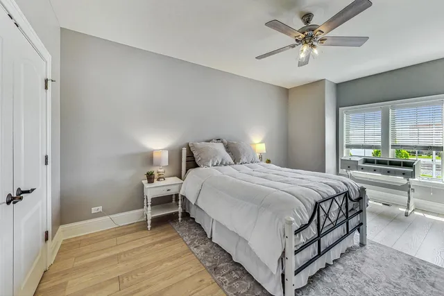 $650,000 | 1450 East Northwest Highway, Unit 13, Arlington Heights, IL 60004