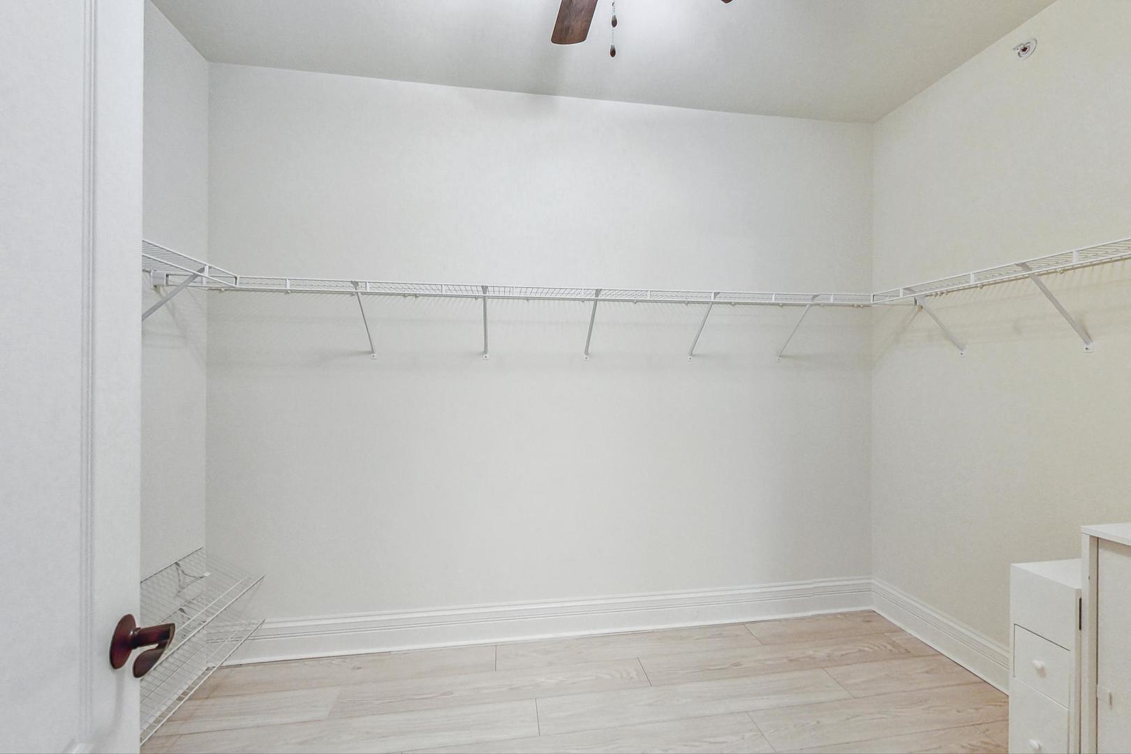 1450 East Northwest Highway, Unit 13 Arlington Heights, IL 60004 - Photo 21 of 33 a view of a small space