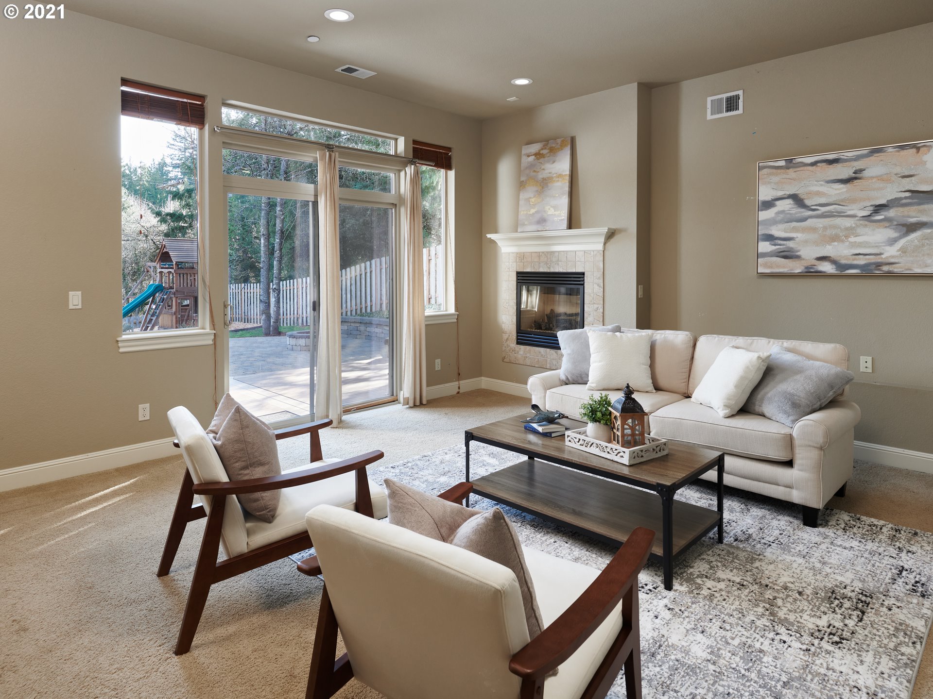 1022 Southwest Stephenson Street Portland, OR 97219 - Photo 23 of 31 Gallery Image 23