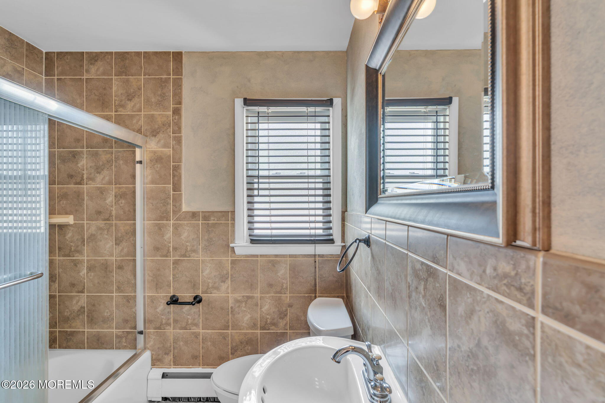 913 River Avenue Point Pleasant, NJ 08742 - Photo 16 of 27 bathroom 1