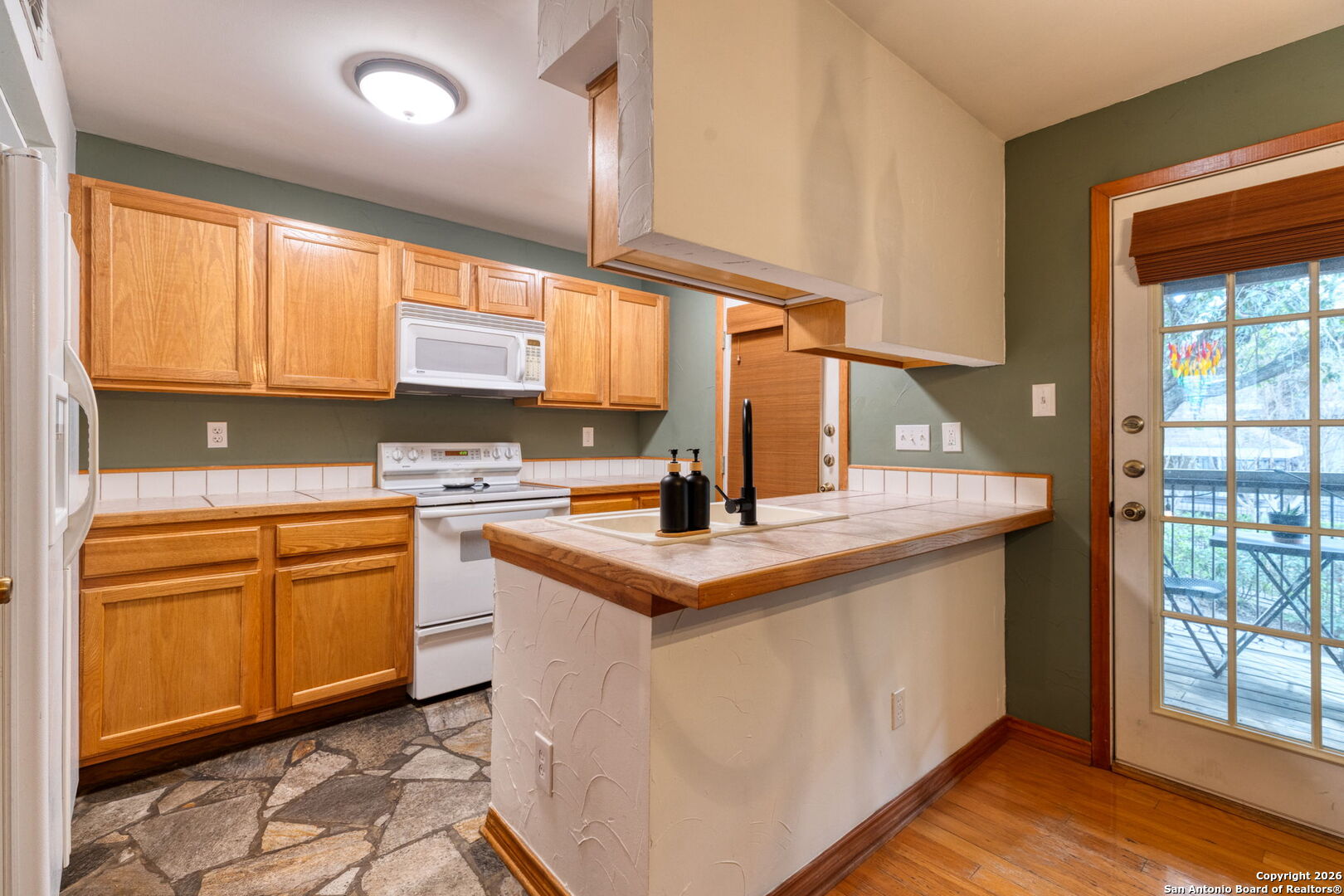 8655 Datapoint, Unit 506 San Antonio, TX 78229 - Photo 5 of 18