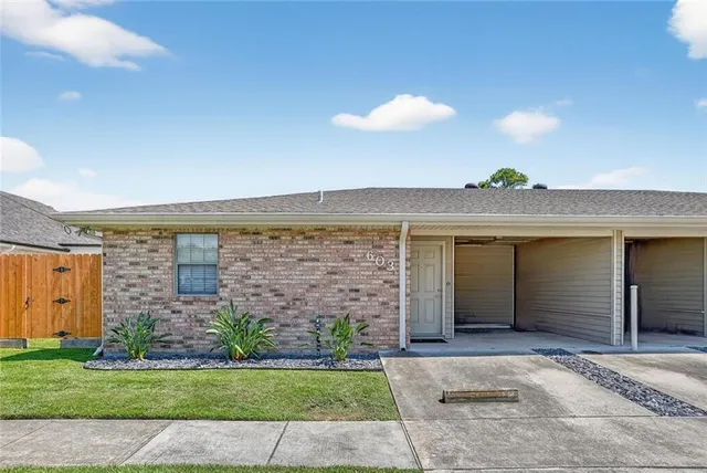 $1,600 | 603 Carnation Avenue, Metairie, LA 70001