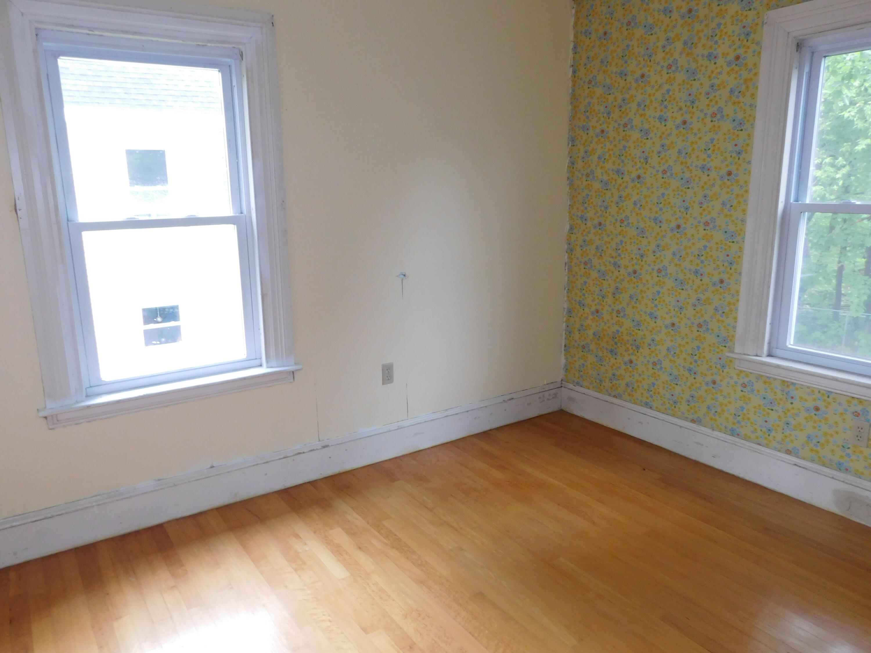 159 7th Street Bangor, ME 04401 - Photo 24 of 33 DSCN8603