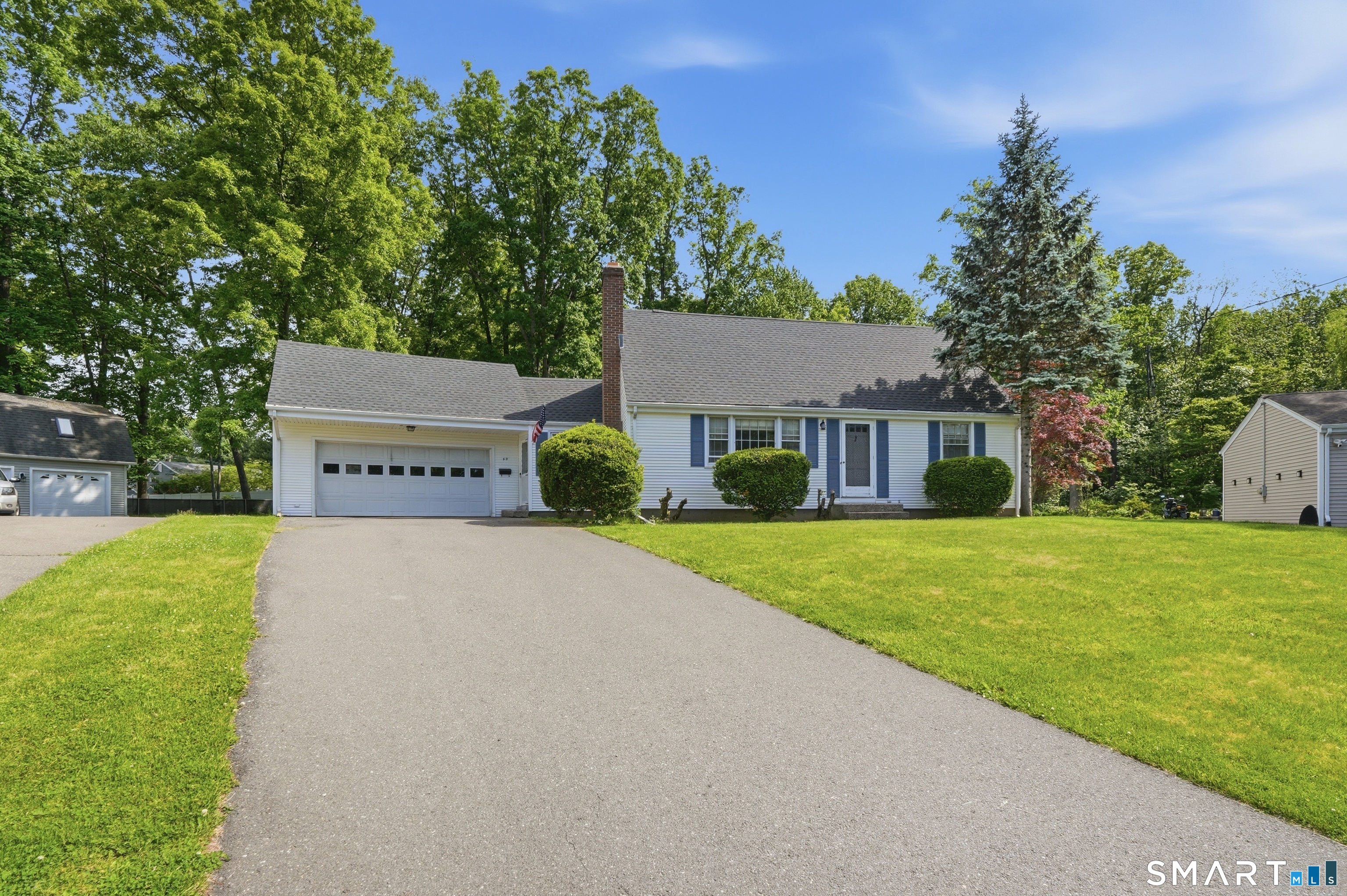 40 Royal Oak Road New Britain, CT 06053 - Photo 2 of 33