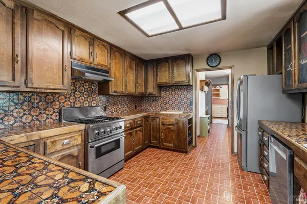 $869,000 | 4720 Clark Drive, Kelseyville, CA 95451