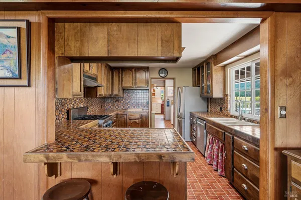 $869,000 | 4720 Clark Drive, Kelseyville, CA 95451