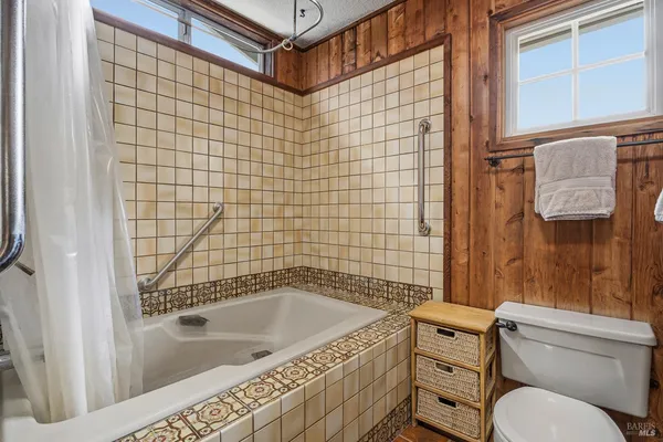 $869,000 | 4720 Clark Drive, Kelseyville, CA 95451