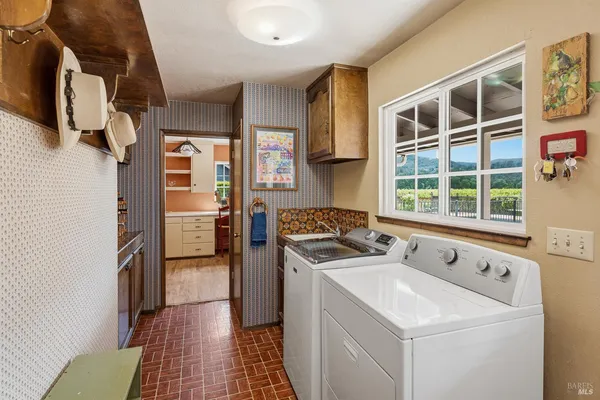 $869,000 | 4720 Clark Drive, Kelseyville, CA 95451