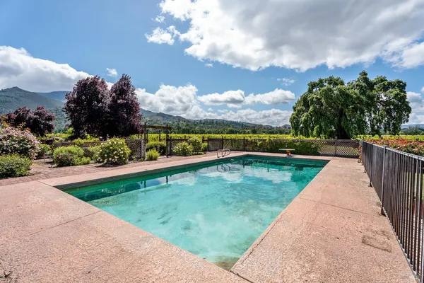 $869,000 | 4720 Clark Drive, Kelseyville, CA 95451