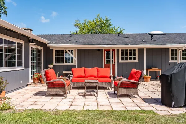 $869,000 | 4720 Clark Drive, Kelseyville, CA 95451