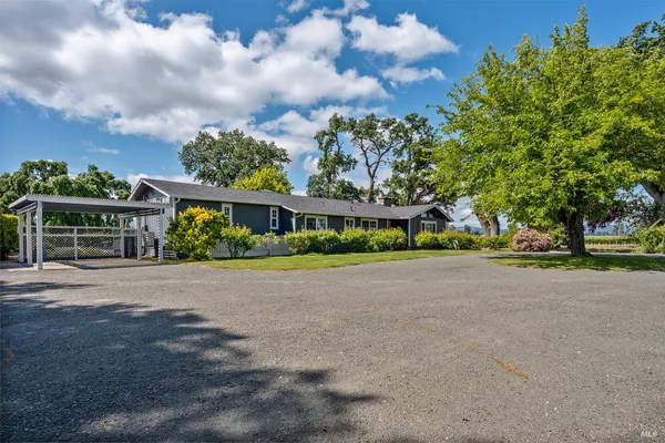 $869,000 | 4720 Clark Drive, Kelseyville, CA 95451