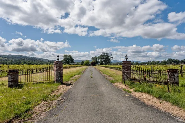 $869,000 | 4720 Clark Drive, Kelseyville, CA 95451