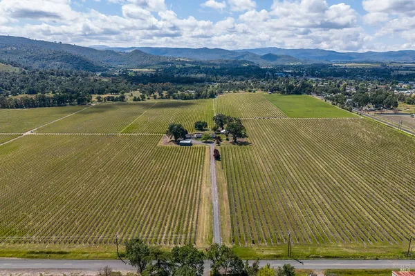 $869,000 | 4720 Clark Drive, Kelseyville, CA 95451