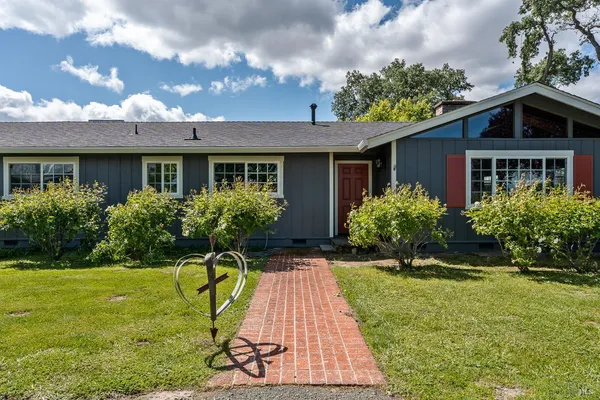 $869,000 | 4720 Clark Drive, Kelseyville, CA 95451