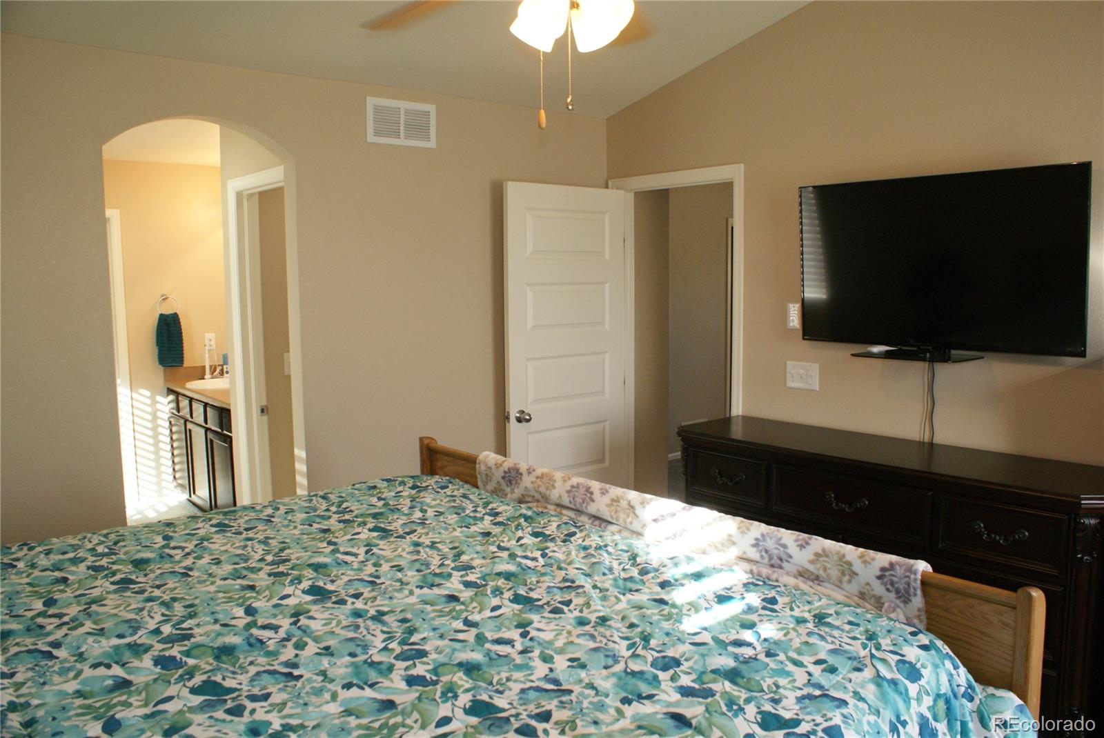 8675 Raspberry Drive Frederick, CO 80504 - Photo 9 of 15