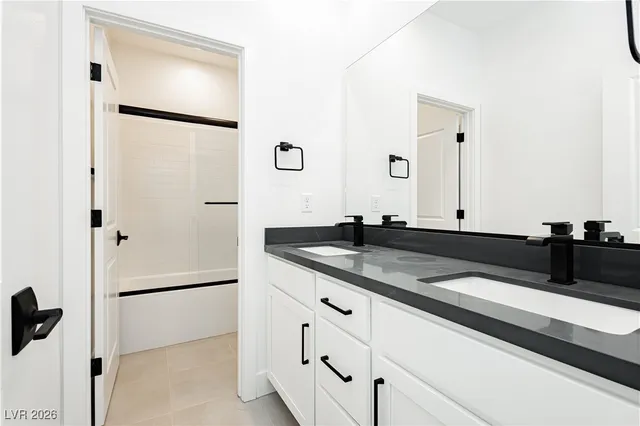 $3,900 | 6124 Redstone Hls Drive, Las Vegas, NV 89148