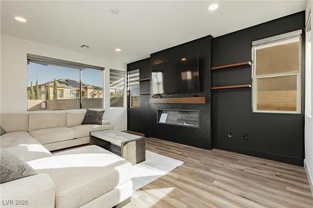 $3,900 | 6124 Redstone Hls Drive, Las Vegas, NV 89148