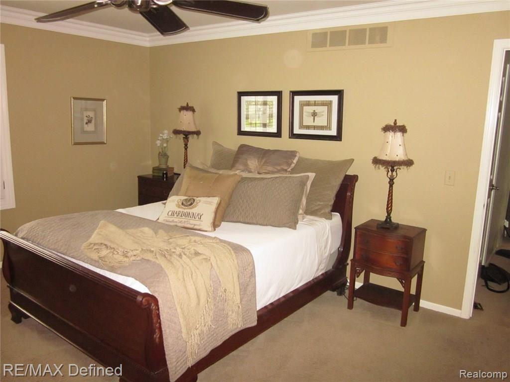 1126 Valley Stream Drive Rochester Hills, MI 48309 - Photo 27 of 37