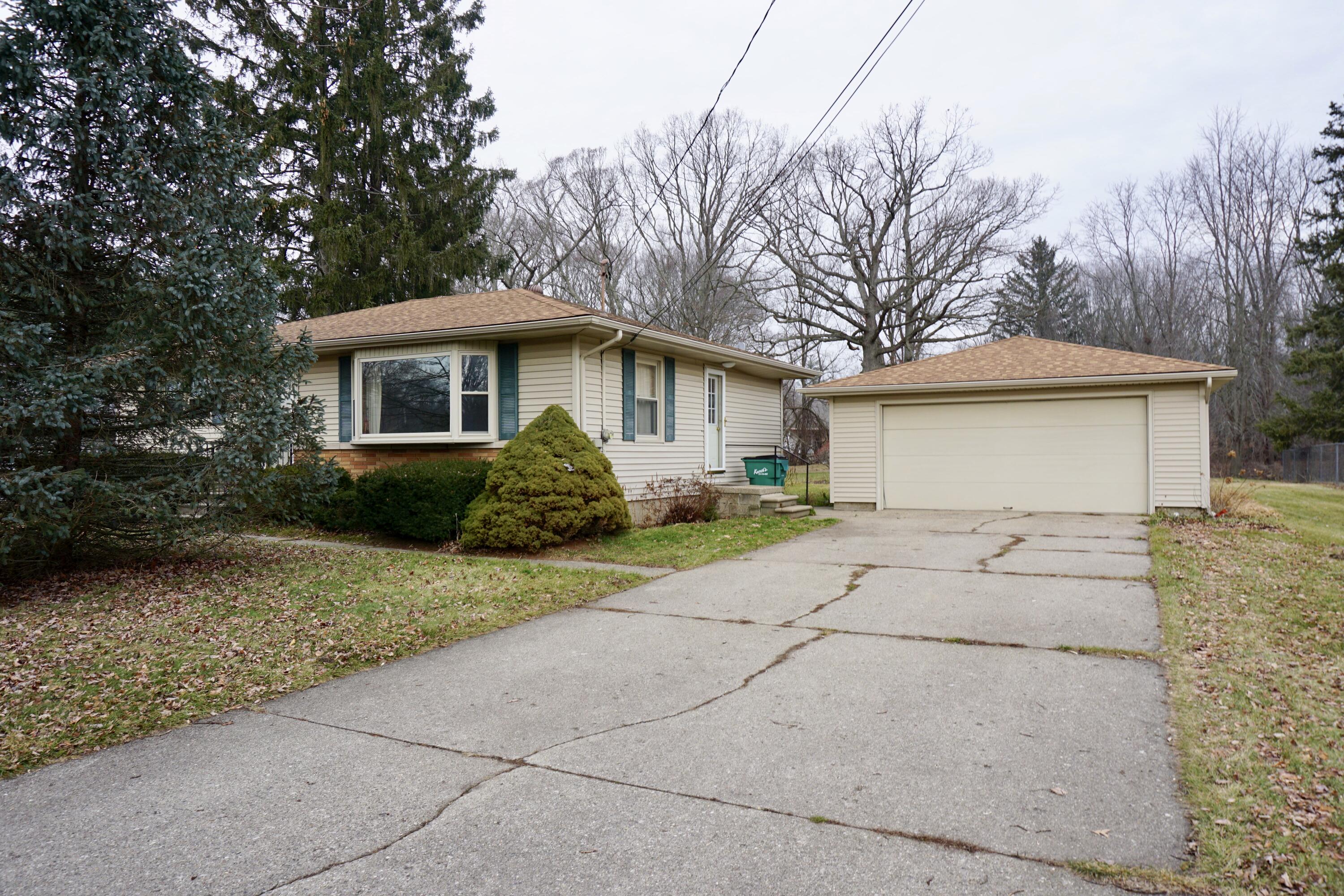 1800 Fenner Road Muskegon, MI 49445 - Photo 4 of 32 fullsizeoutput_1aa9