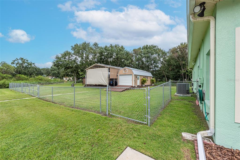 13810 Walden Sheffield Road Dover, FL 33527 - Photo 8 of 52 Gallery Image 8